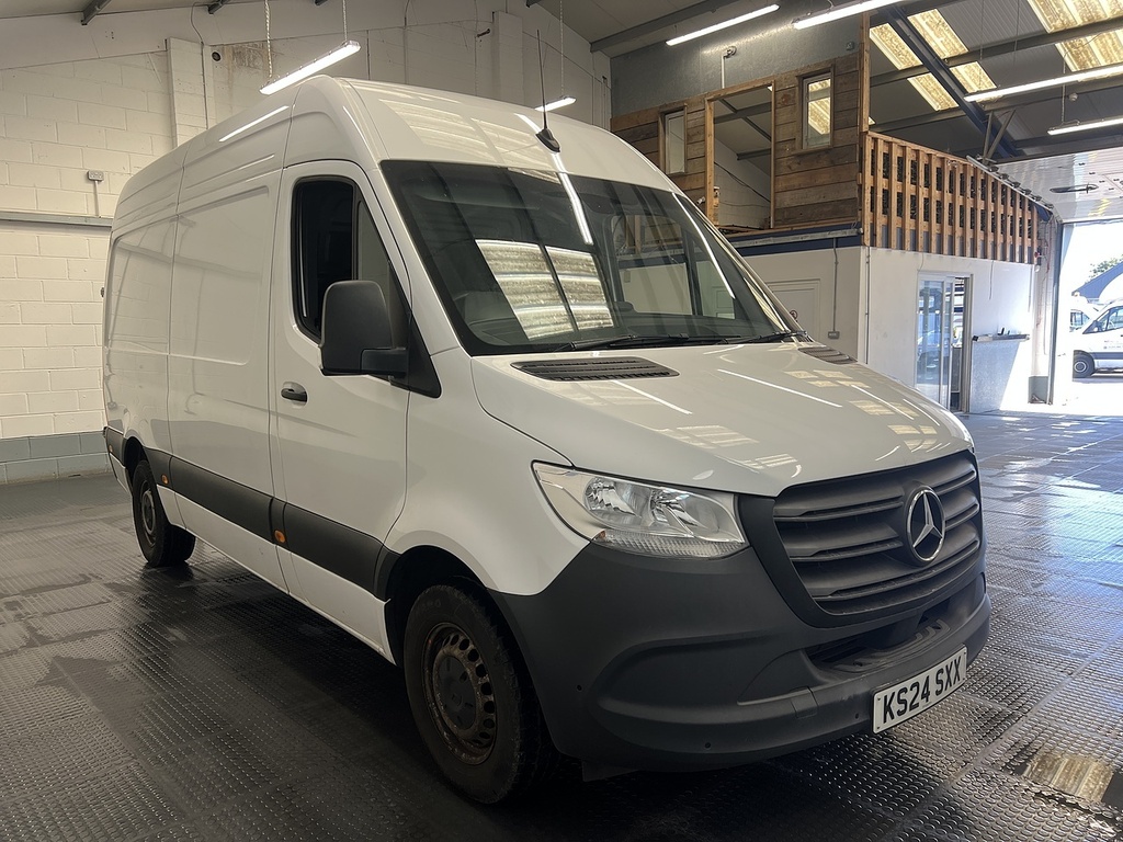 Mercedes-Benz Sprinter 2.0 315 Cdi Progressive Panel Van Manua White #4