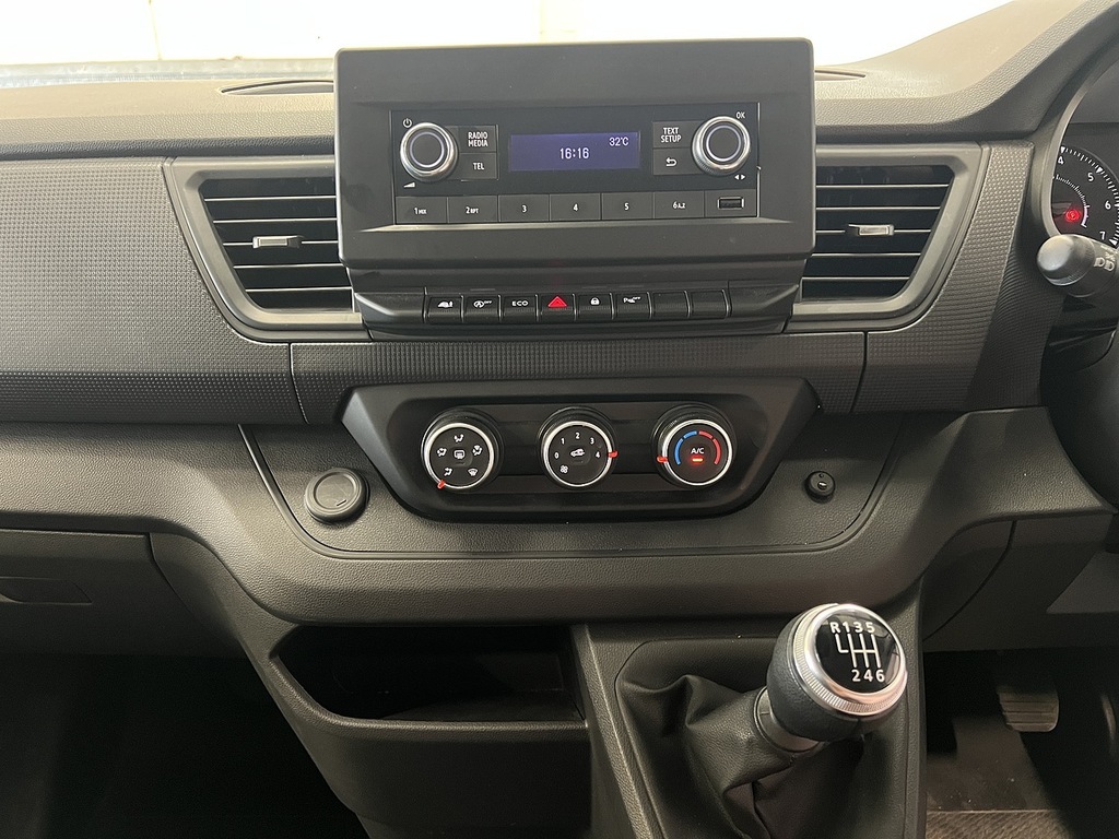 Nissan Primastar 2.0 Dci 130Ps H1 Acenta Van White #7