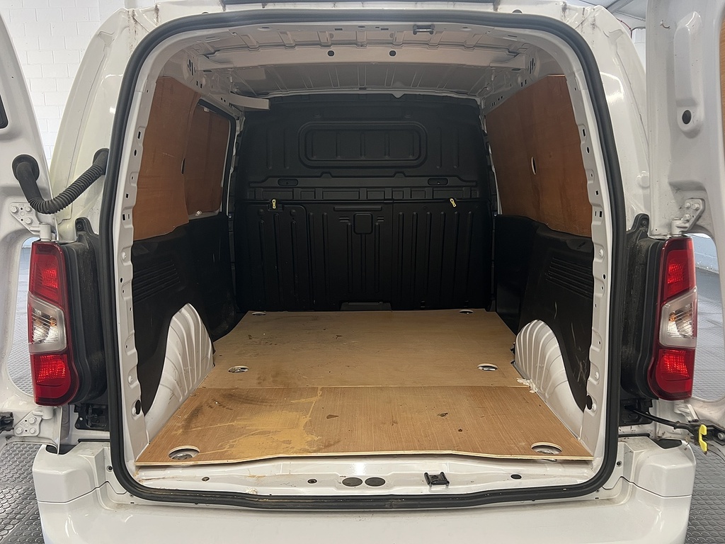 Vauxhall Combo 1.5 Turbo D 2300 Pro Panel Van S White #5