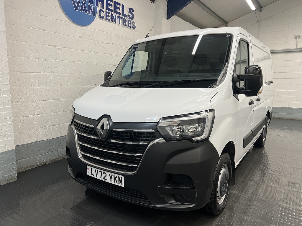 Renault Master Mpv White