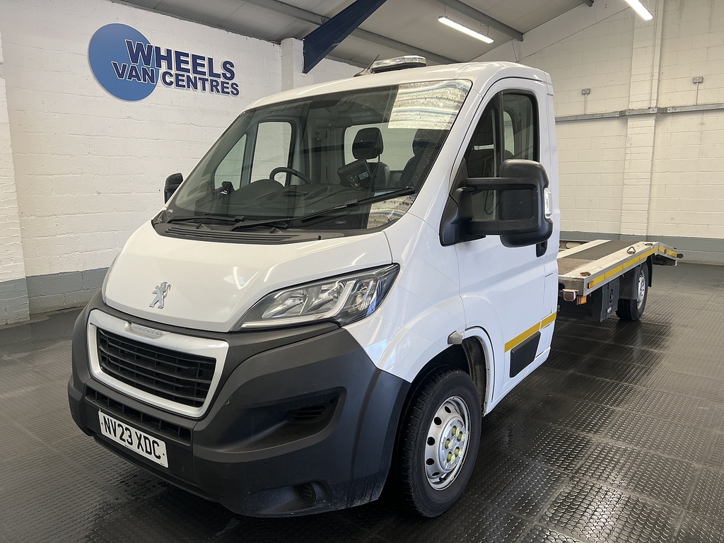Peugeot Boxer 2.2 Bluehdi 335 Professional Premium Recovery Tr White