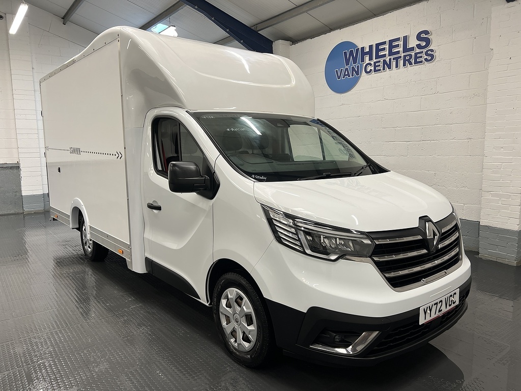 Renault Trafic 2.0 Bluedci 150 Bhp Long Low Loader Red Edition 2. White #6
