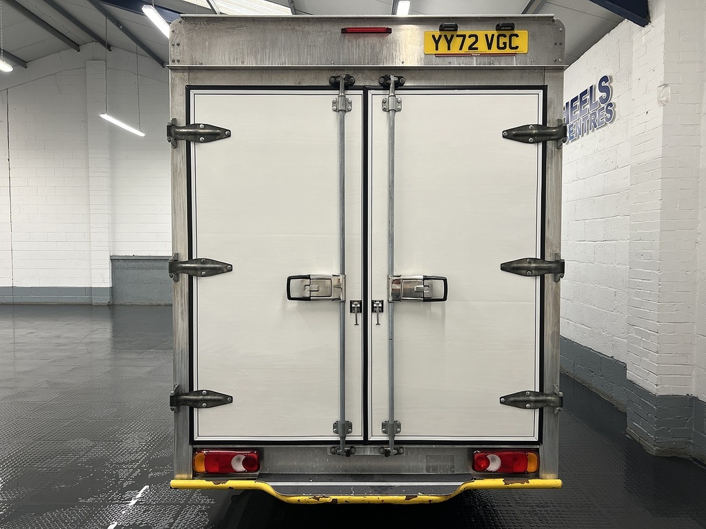 Renault Trafic 2.0 Bluedci 150 Bhp Long Low Loader Red Edition 2. White #4
