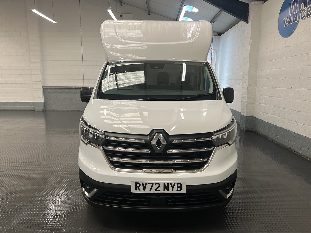 Renault Trafic 2.0 Bluedci 150 Bhp Long Low Loader Red Edition 2. White #6