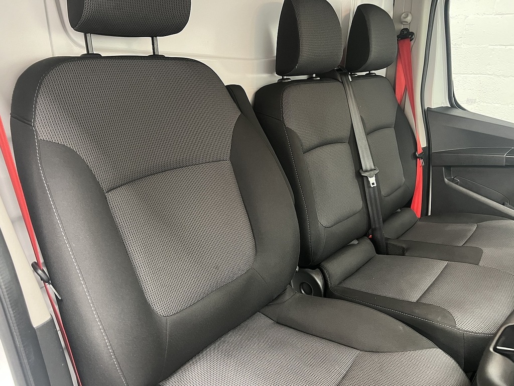 Renault Trafic Sl30 2.0 Dci Business Blue 130Ps White #7