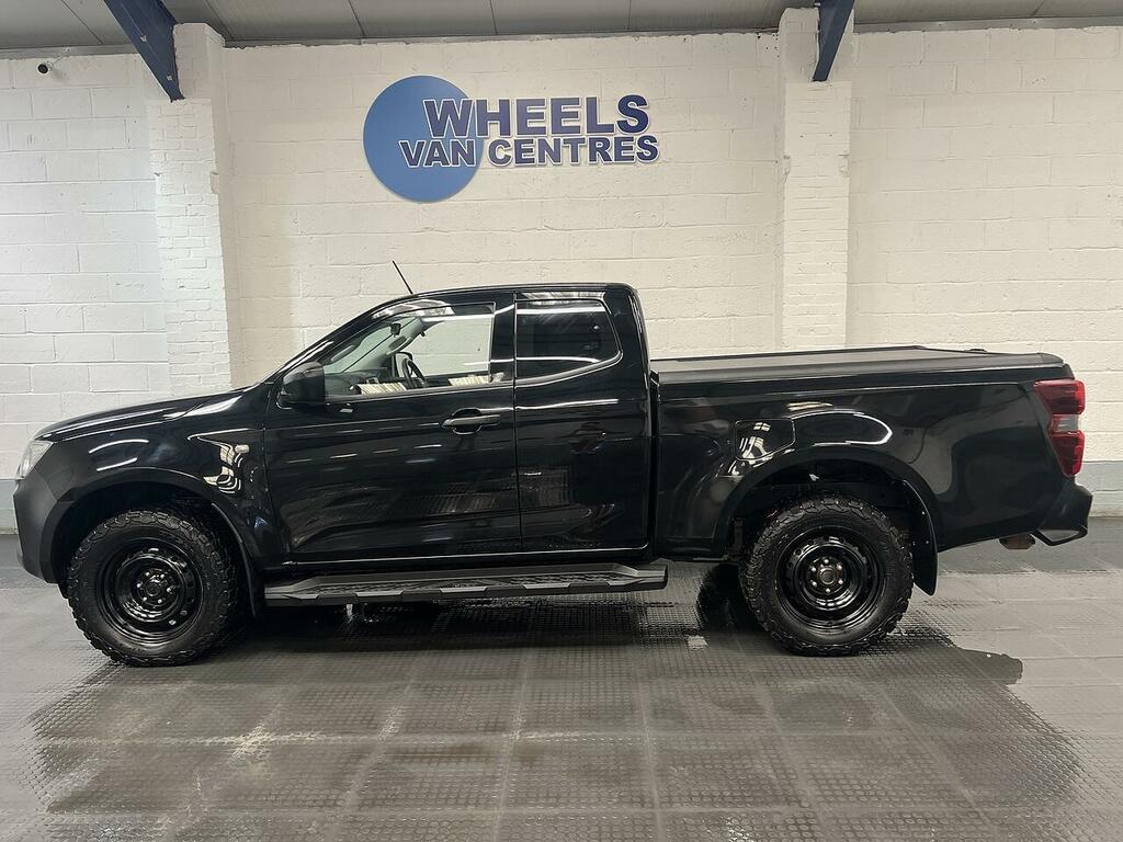 Isuzu D-Max 1.9 Td Utility Pickup Extended Cab Black #2