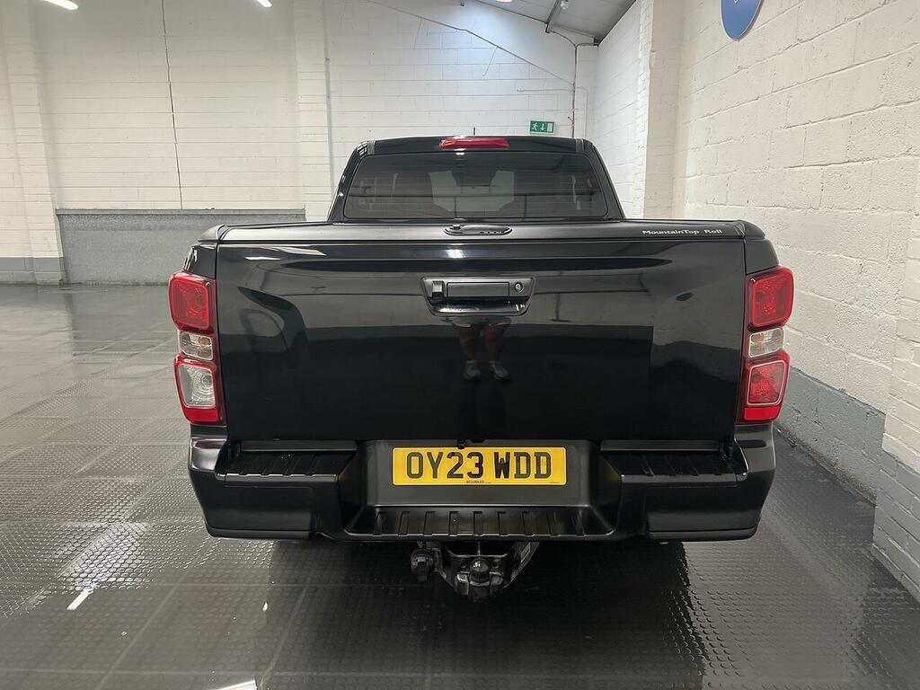 Isuzu D-Max 1.9 Td Utility Pickup Extended Cab Black #4