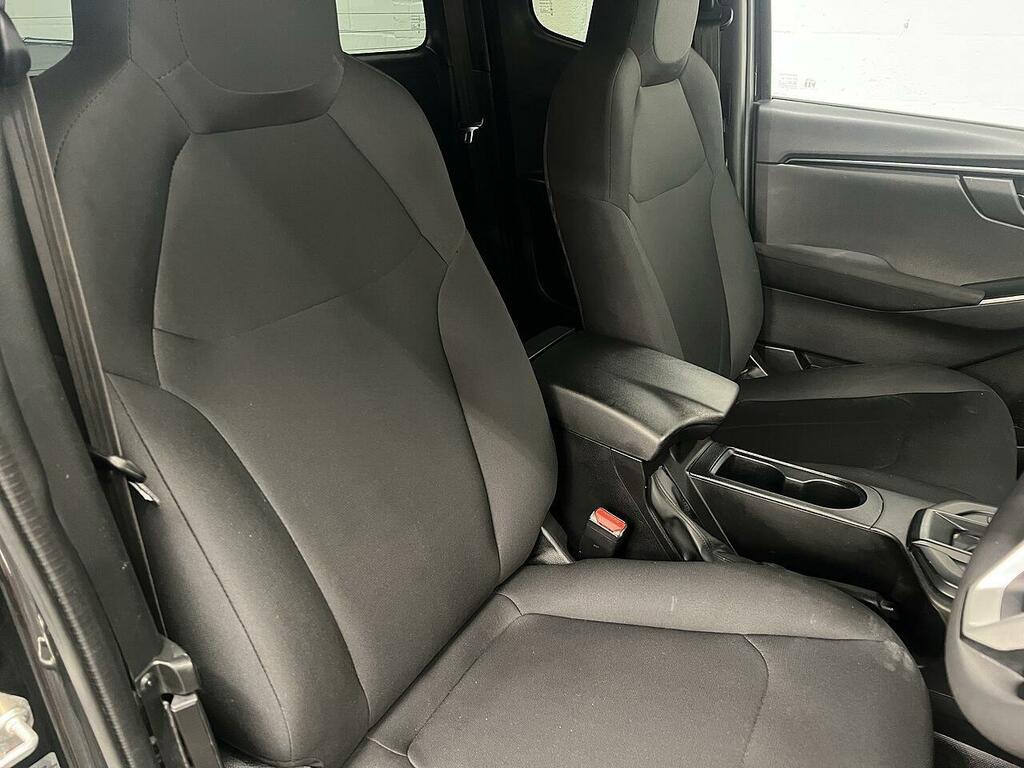 Isuzu D-Max 1.9 Td V-cross 4Wd Euro 6 Ss Red #9