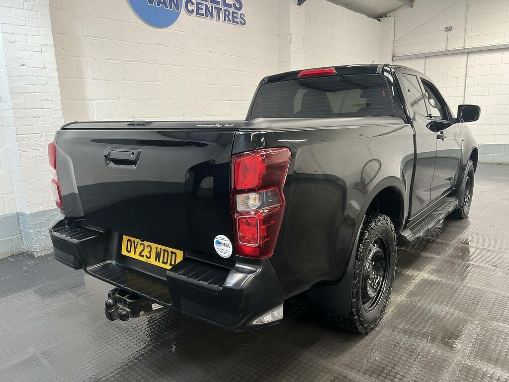 Isuzu D-Max 1.9 Td Utility Pickup Extended Cab Black #5
