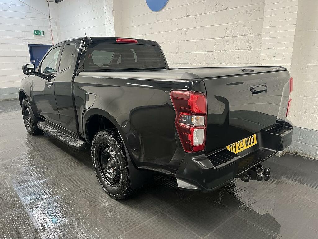 Isuzu D-Max 1.9 Td Utility Pickup Extended Cab Black #3