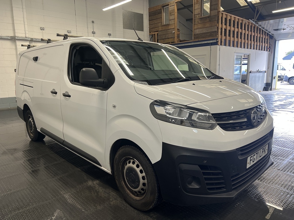Vauxhall Vivaro Turbo D 2900 Edition White #4