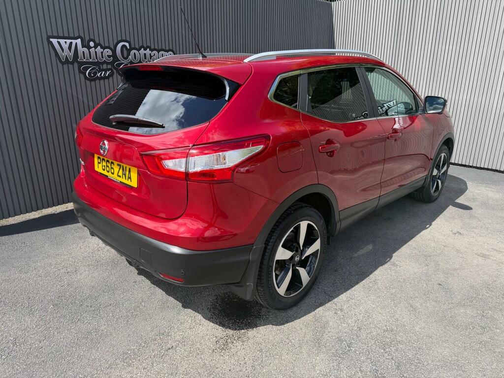 Nissan Qashqai Suv 1.2 Dig-t N-connecta 2Wd Euro 6 Ss 201 Red #2