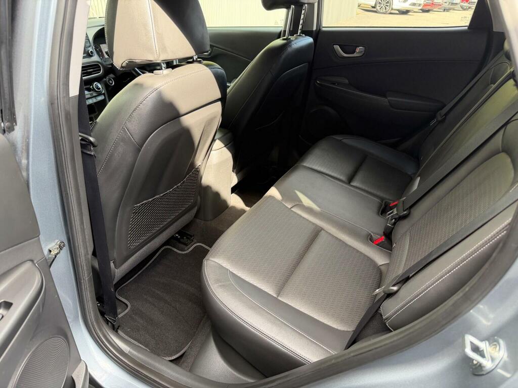 Hyundai Kona Kona Premium Black #12