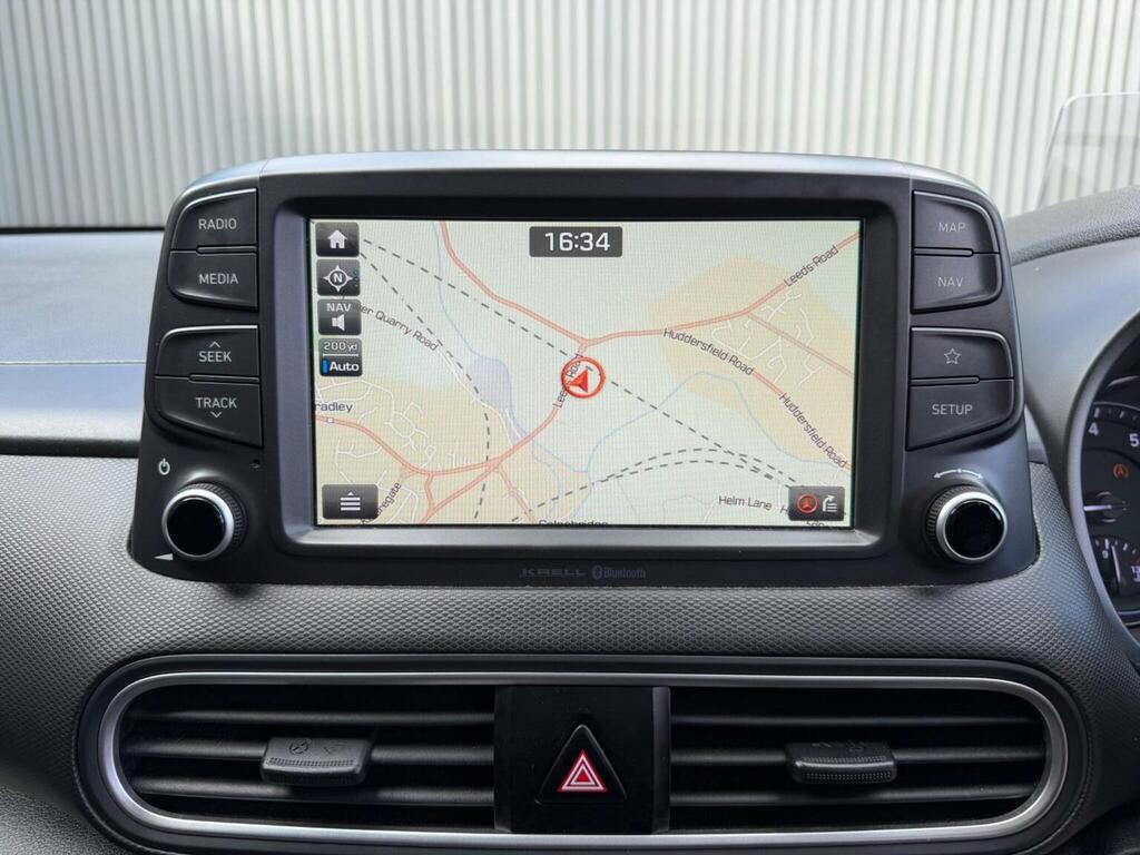 Hyundai Kona Kona Premium Black #17