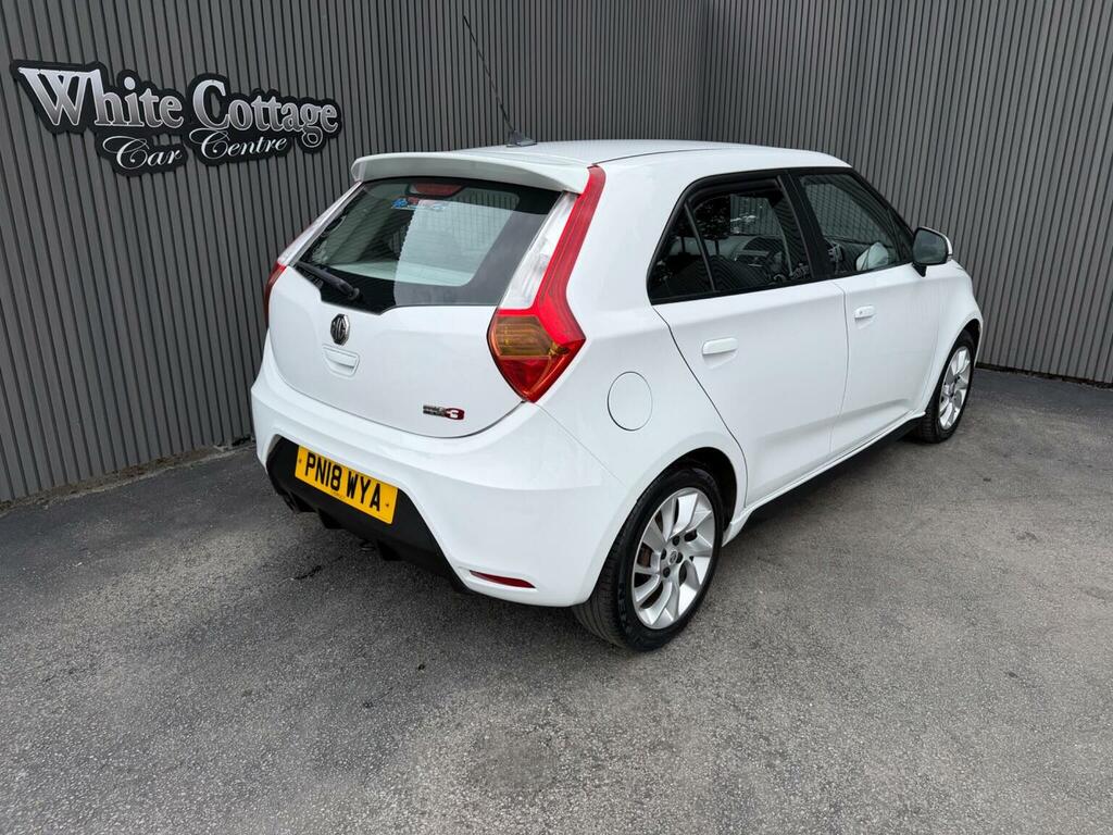 MG MG3 Hatchback 1.5 Vti-tech 3Form Sport Euro 6 Ss PN18WYA White #2