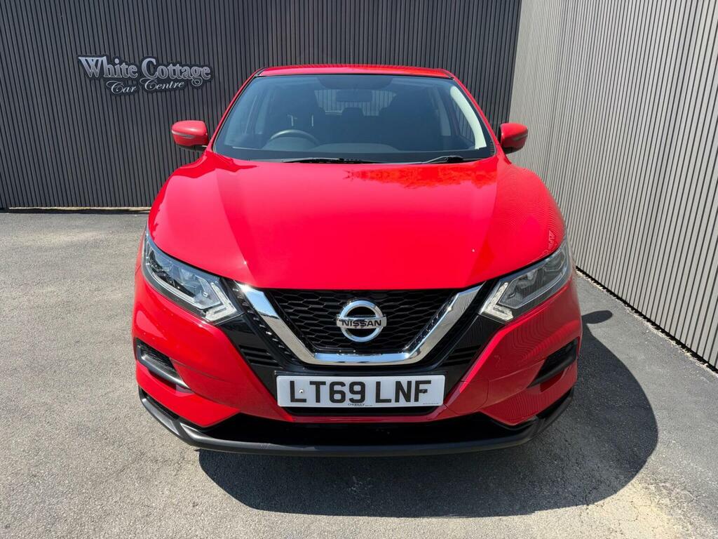 Nissan Qashqai 1.3 Dig-t Visia Euro 6 Ss Red #5