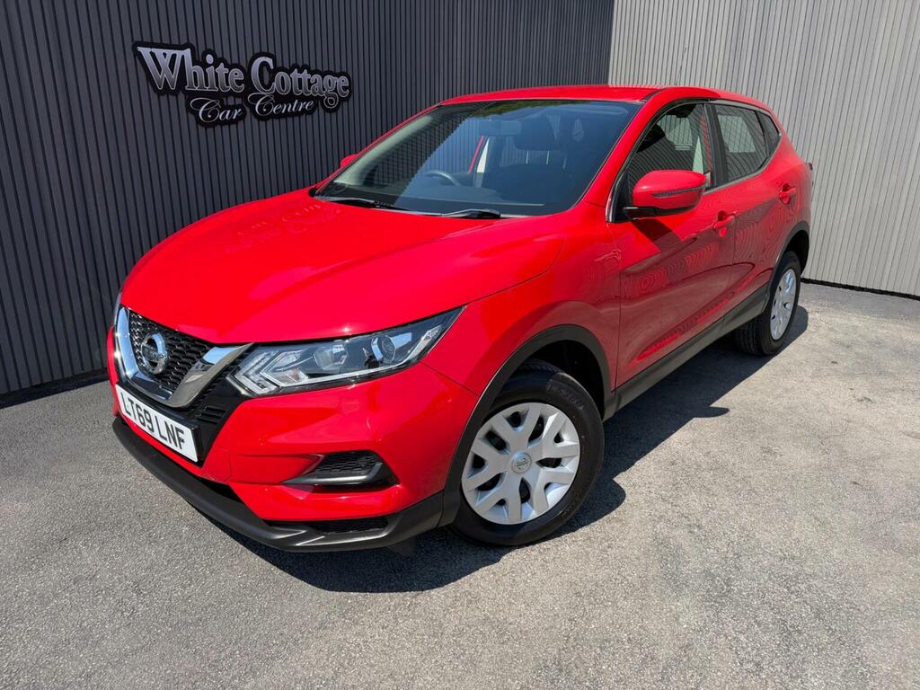 Nissan Qashqai 1.3 Dig-t Visia Euro 6 Ss Red #4