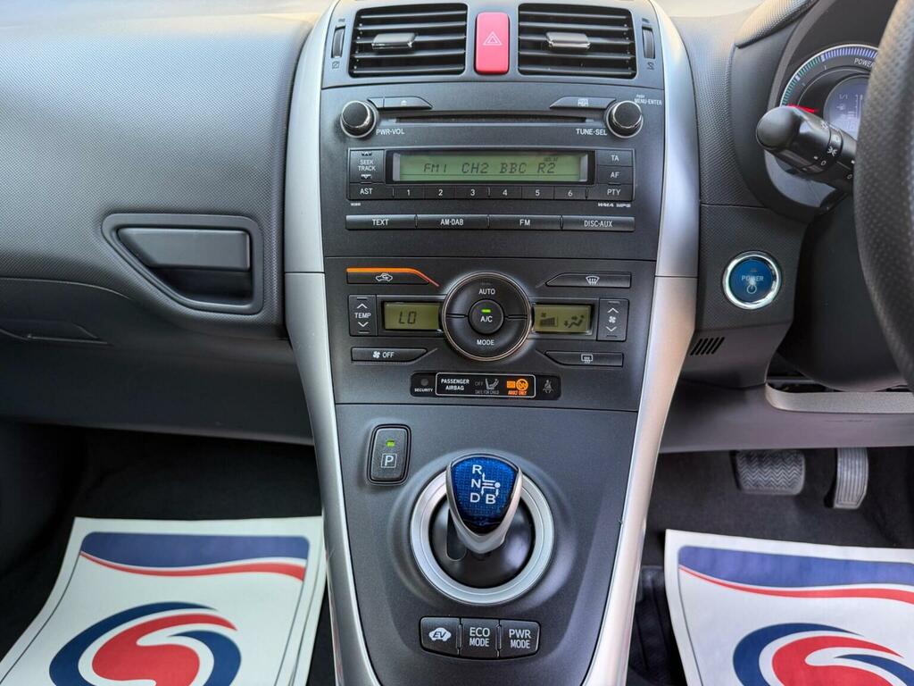 Toyota Auris 1.8 T Spirit 99 Bhp Blue #17