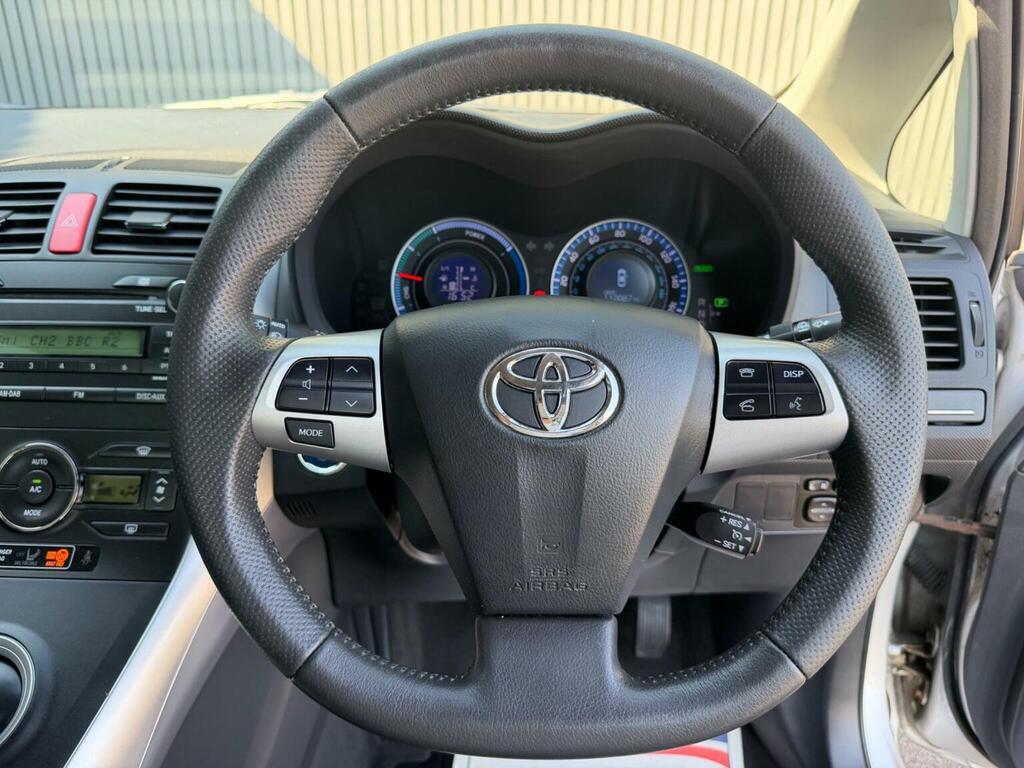 Toyota Auris 1.8 T Spirit 99 Bhp Blue #13