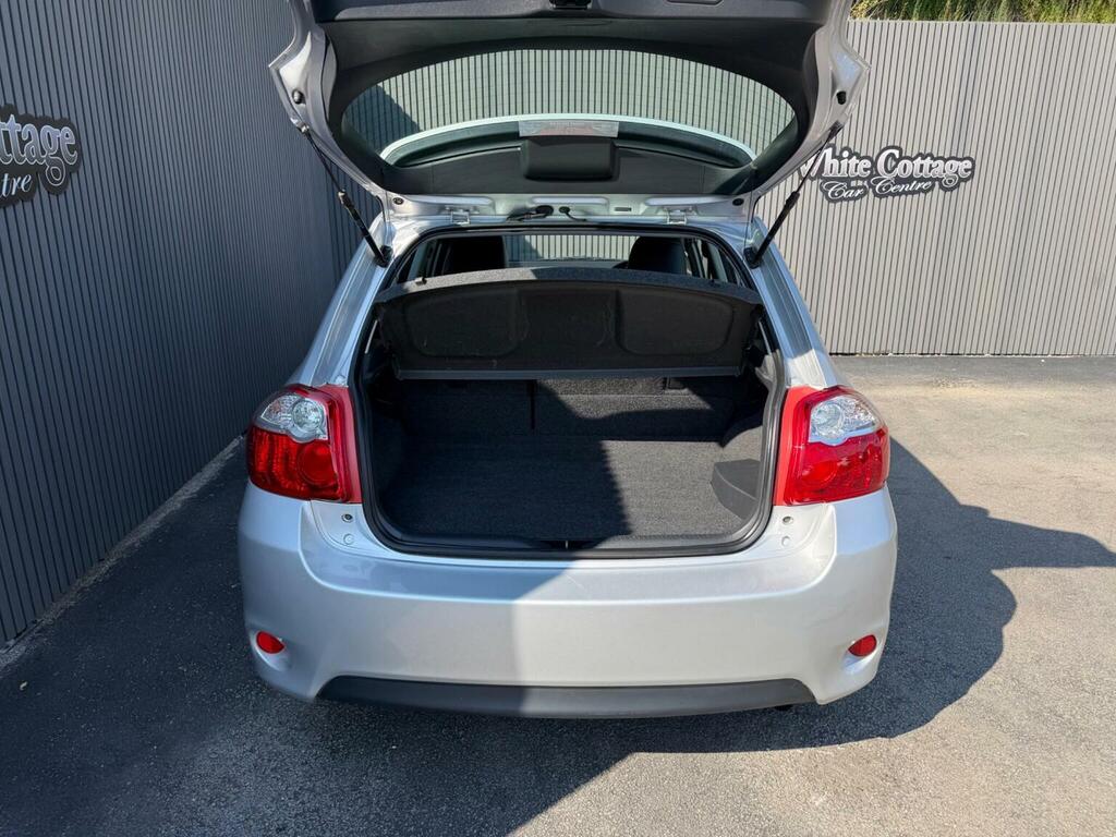 Toyota Auris 1.8 T Spirit 99 Bhp Blue #7