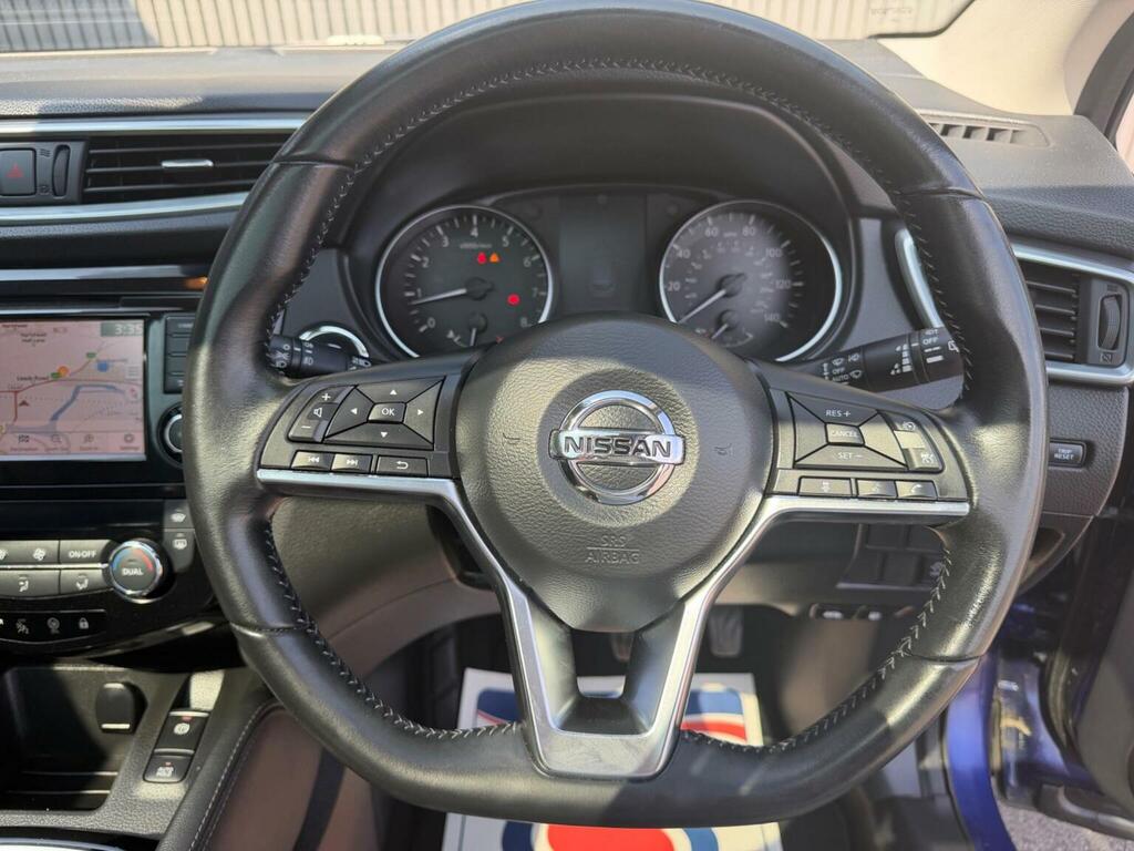 Nissan Qashqai 1.3 Dig-t N-connecta Glass Roof Pack Blue #17