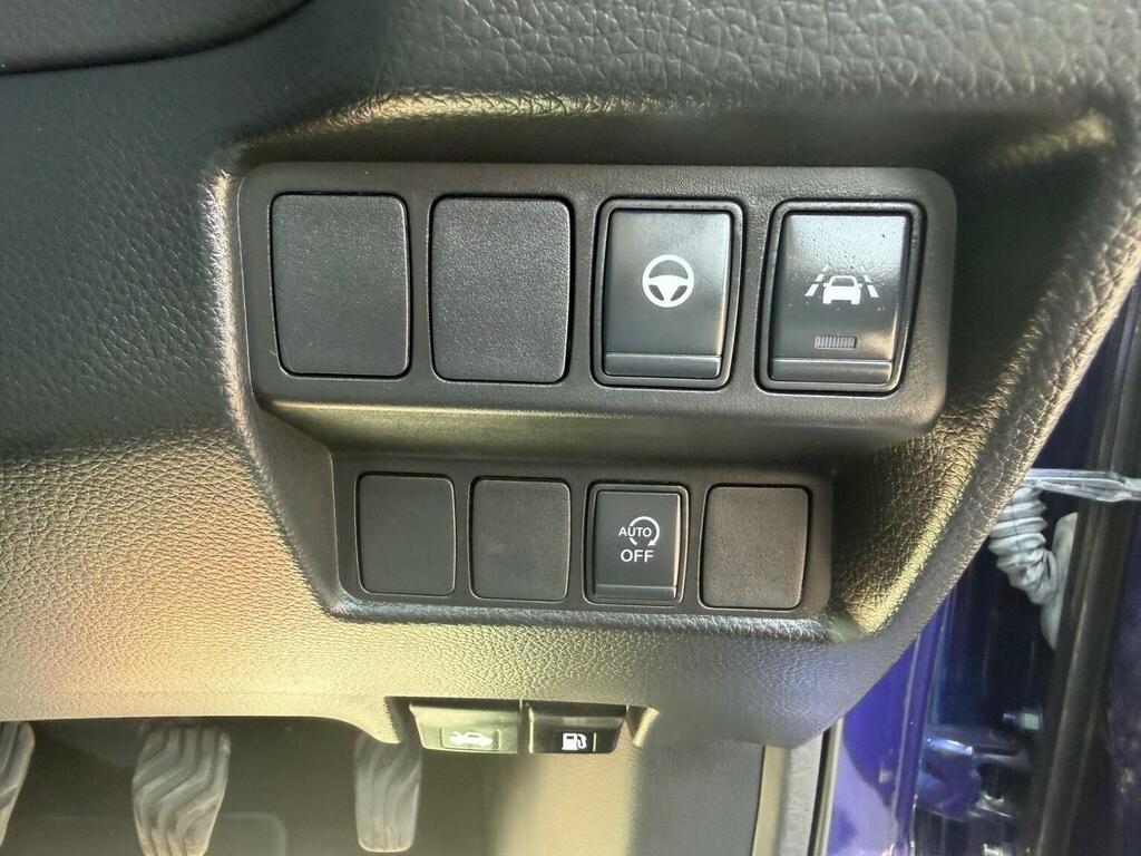 Nissan Qashqai 1.3 Dig-t N-connecta Glass Roof Pack Blue #16