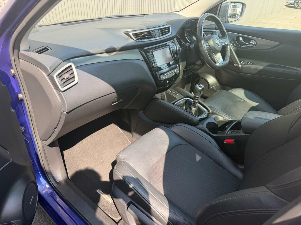Nissan Qashqai 1.3 Dig-t N-connecta Glass Roof Pack Blue #13