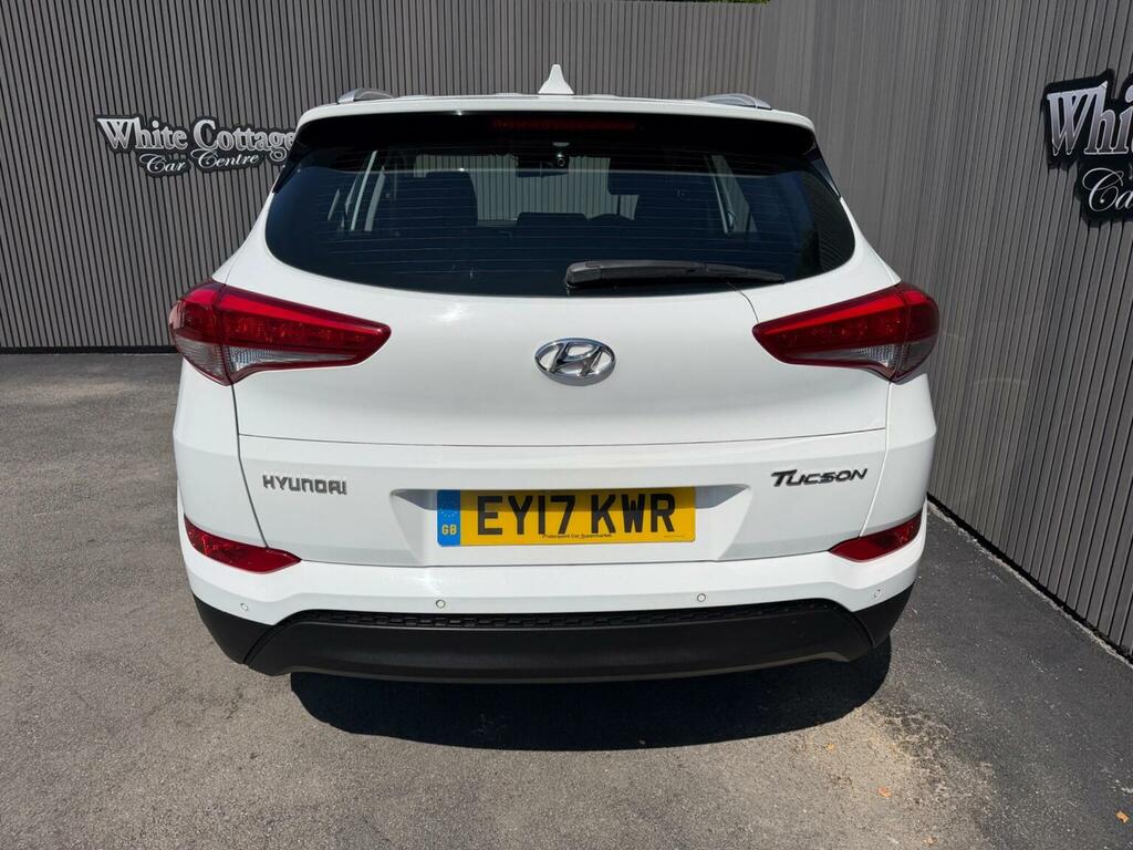 Hyundai Tucson 1.6 Gdi Blue Drive Se Nav Euro 6 Ss EY17KWR White #6