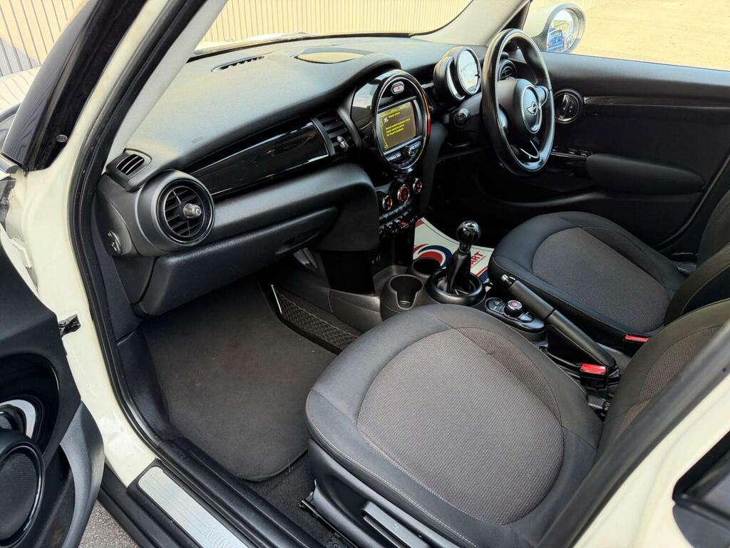 Mini Hatch 1.5 Cooper D Media XL Chili Half Leather Silver #12
