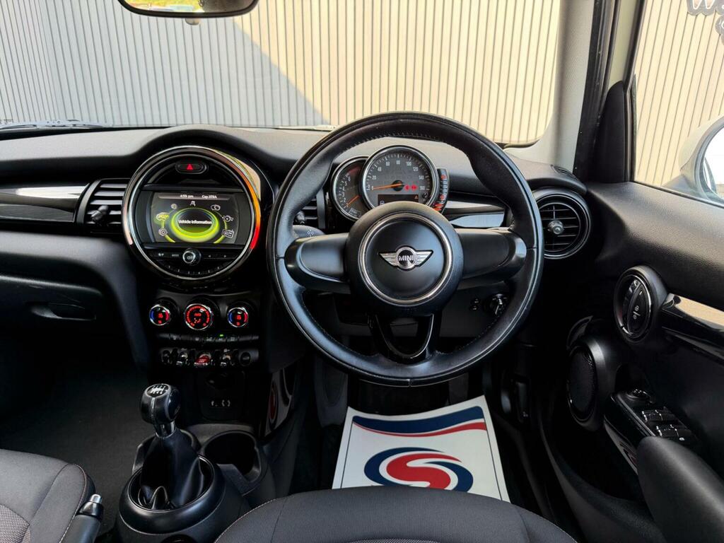 Mini Hatch 1.5 Cooper D Media XL Chili Half Leather Silver #14