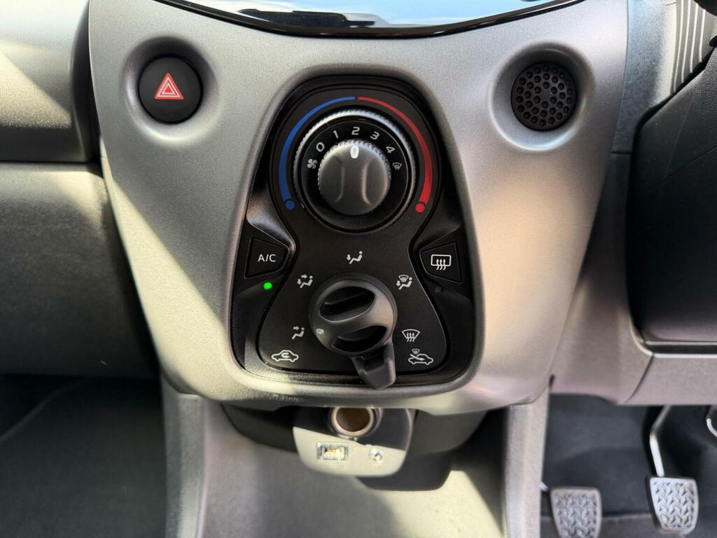 Toyota Aygo Hatchback  #20