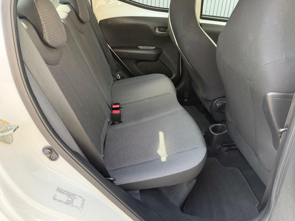 Toyota Aygo Hatchback  #11