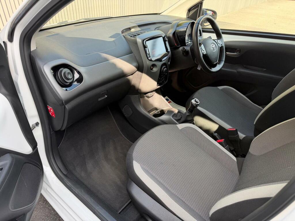 Toyota Aygo Hatchback  #12