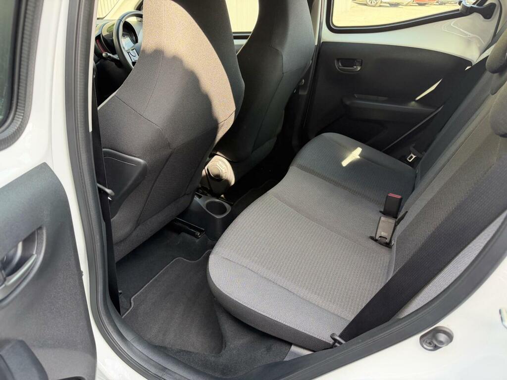 Toyota Aygo Hatchback  #13