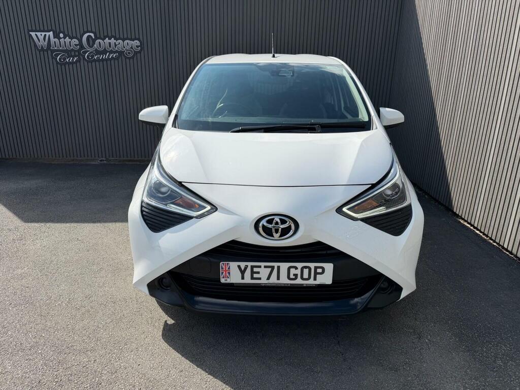 Toyota Aygo 1.0 Vvt-i X-play Euro 6 Ss White #5