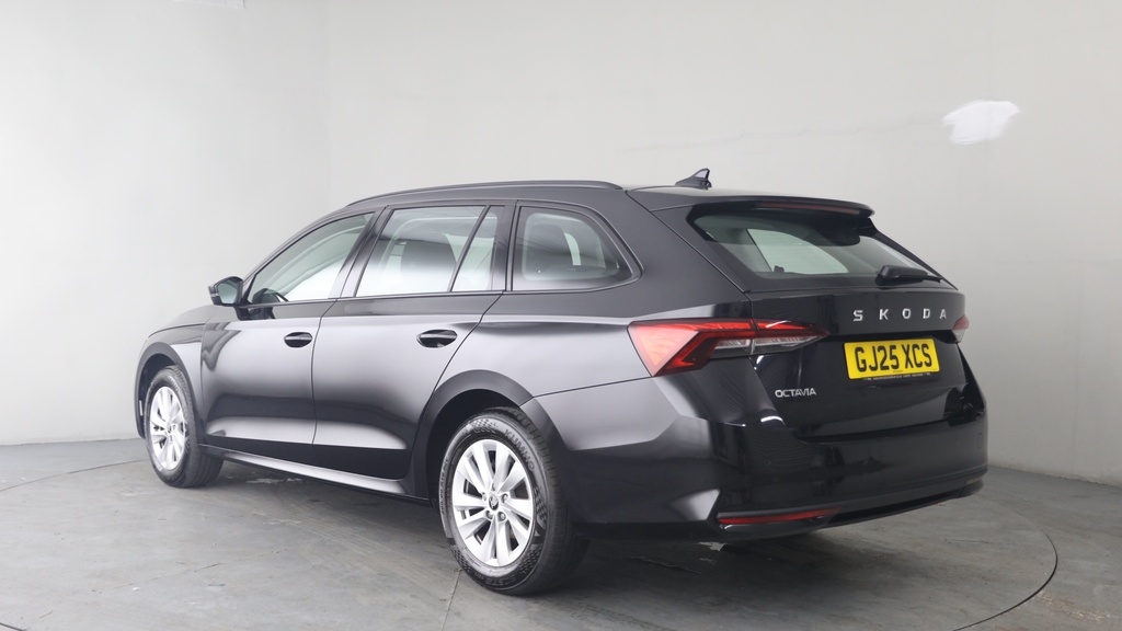 Skoda Octavia 1.5 Tsi Act Se Technology Estate GJ25XCS Black #3