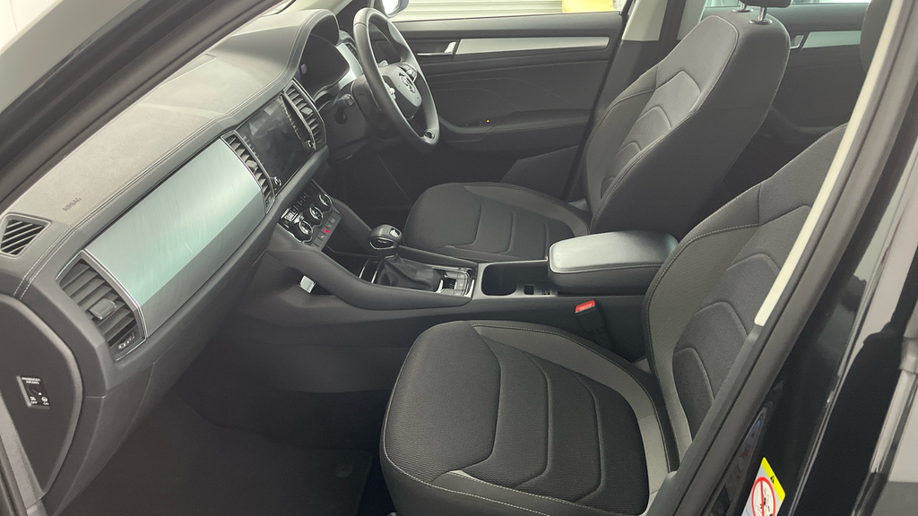 Skoda Kodiaq 1.5 Tsi Act Se Drive Suv Dsg Euro 6 S BD72UCO Black #2