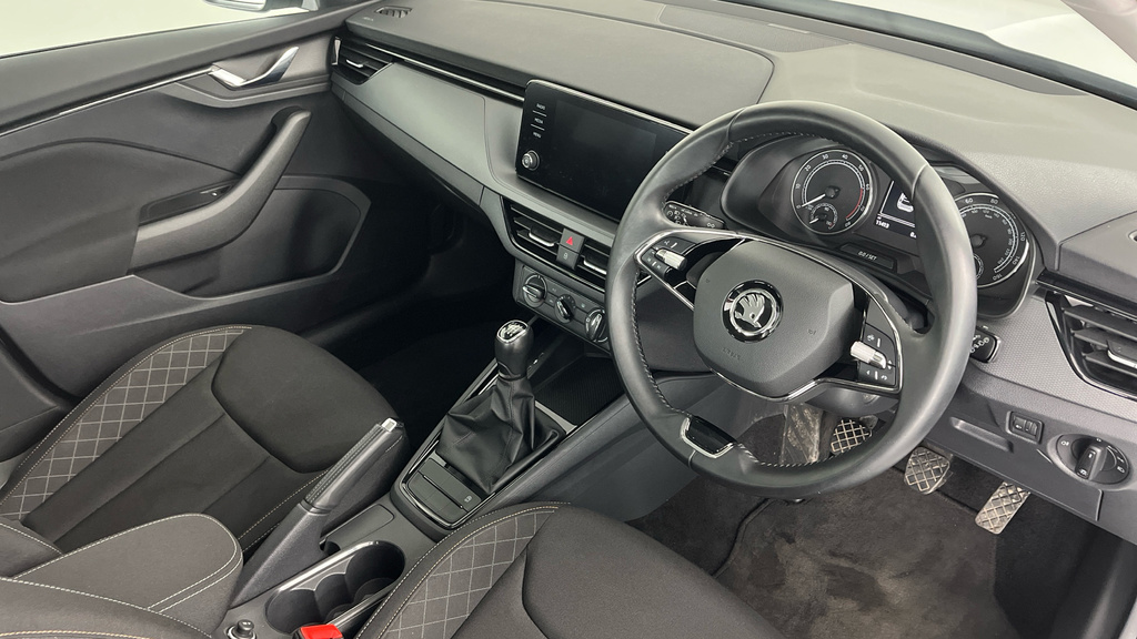 Skoda Kamiq 1.0 Tsi Se Suv Euro 6 Ss 110 BJ22OHB White #6
