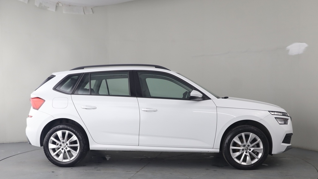 Skoda Kamiq 1.0 Tsi Se Suv Euro 6 Ss 110 BJ22OHB White #4