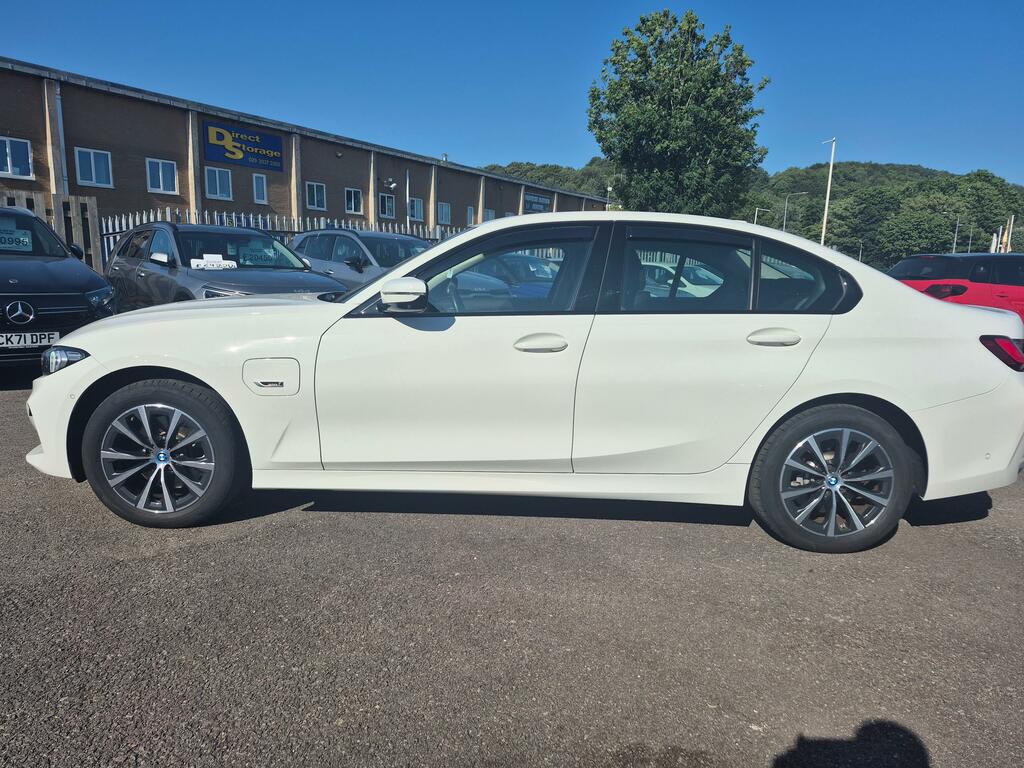 BMW 3 Series 2.0 330E 12Kwh Sport Saloon Plug-in Hyb YC24RHE White #4