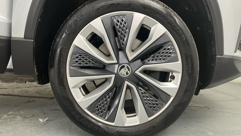 Skoda Karoq 1.5 Tsi Act Se L Suv Dsg Euro 6 Ss CL73VRE Silver #5