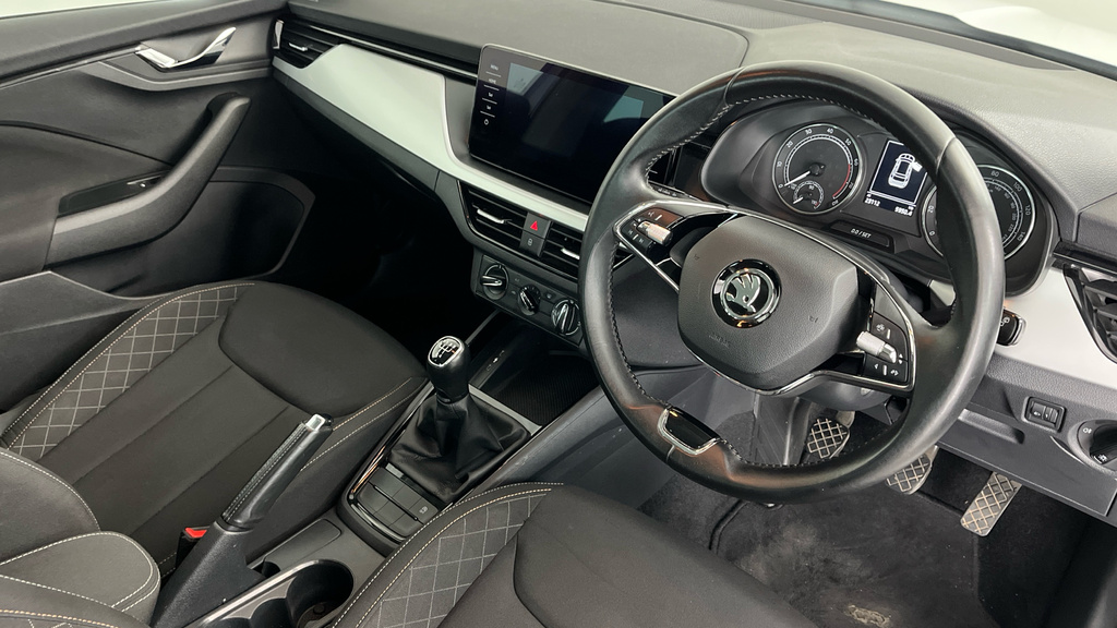 Skoda Kamiq 1.0 Tsi Se Drive Suv Euro 6 Ss White #6