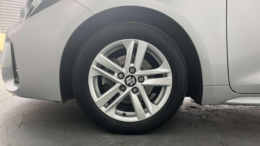 Suzuki Swace Ultra Black #12