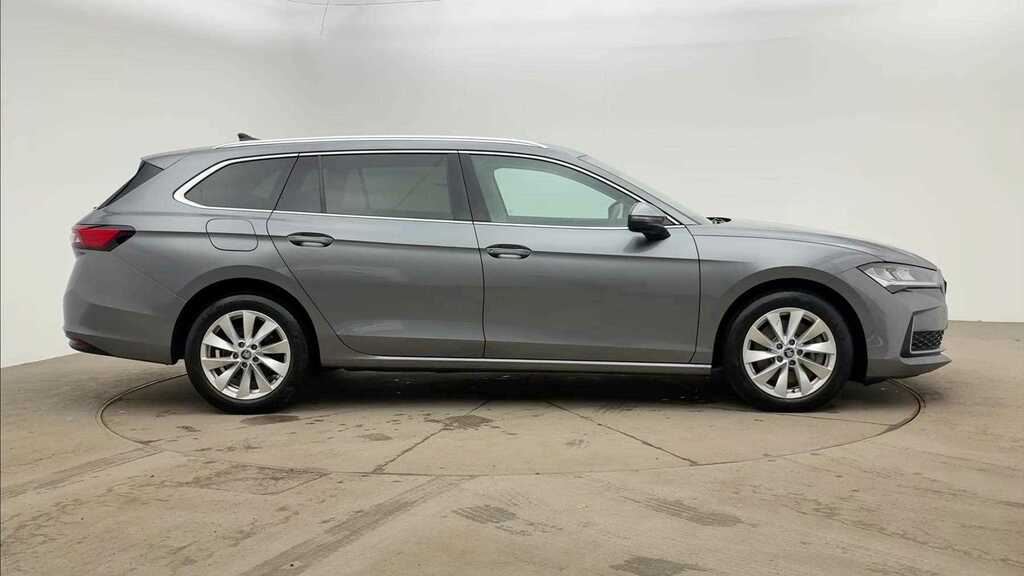 Skoda Superb 1.5 Tsi Iv 25.7Kwh Se Technology Estate Grey #4