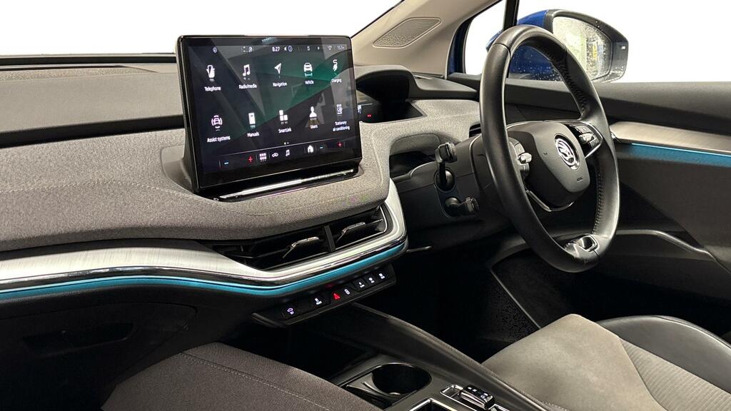 Skoda ENYAQ 60 White #9