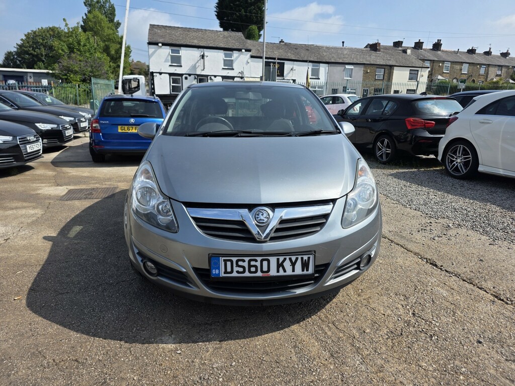 Vauxhall Corsa Hatchback 1.2 I 16V Sxi 201060 Silver