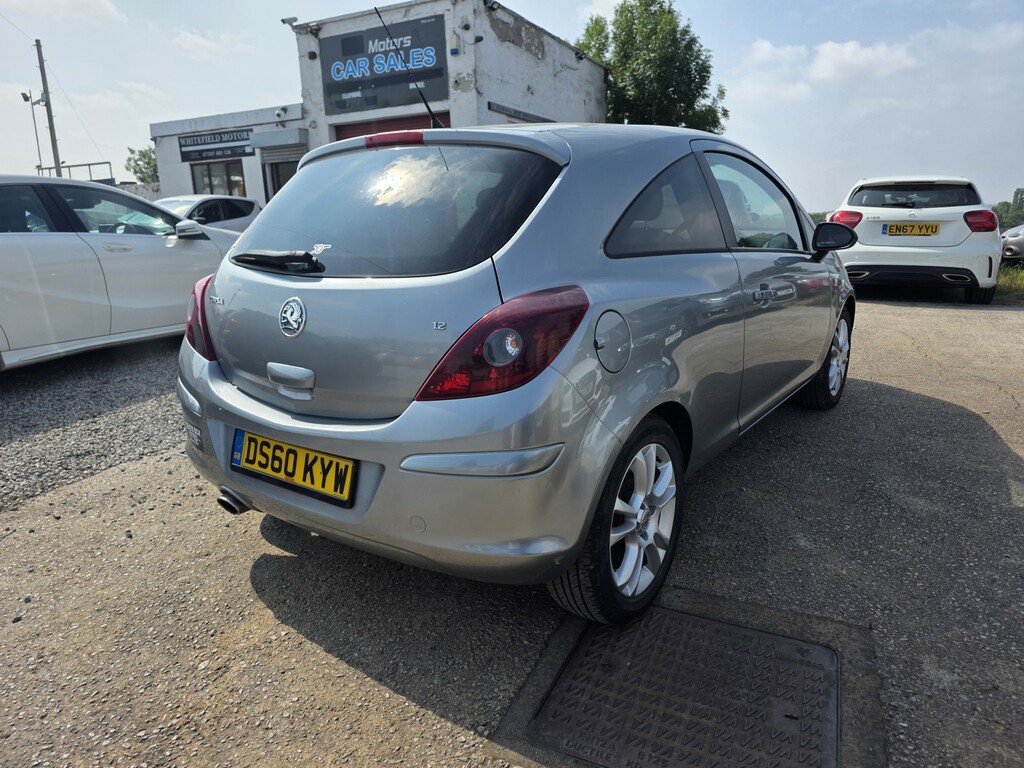 Vauxhall Corsa Hatchback 1.2 I 16V Sxi 201060 DS60KYW Silver #6