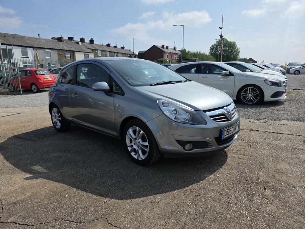 Vauxhall Corsa Hatchback 1.2 I 16V Sxi 201060 DS60KYW Silver #2