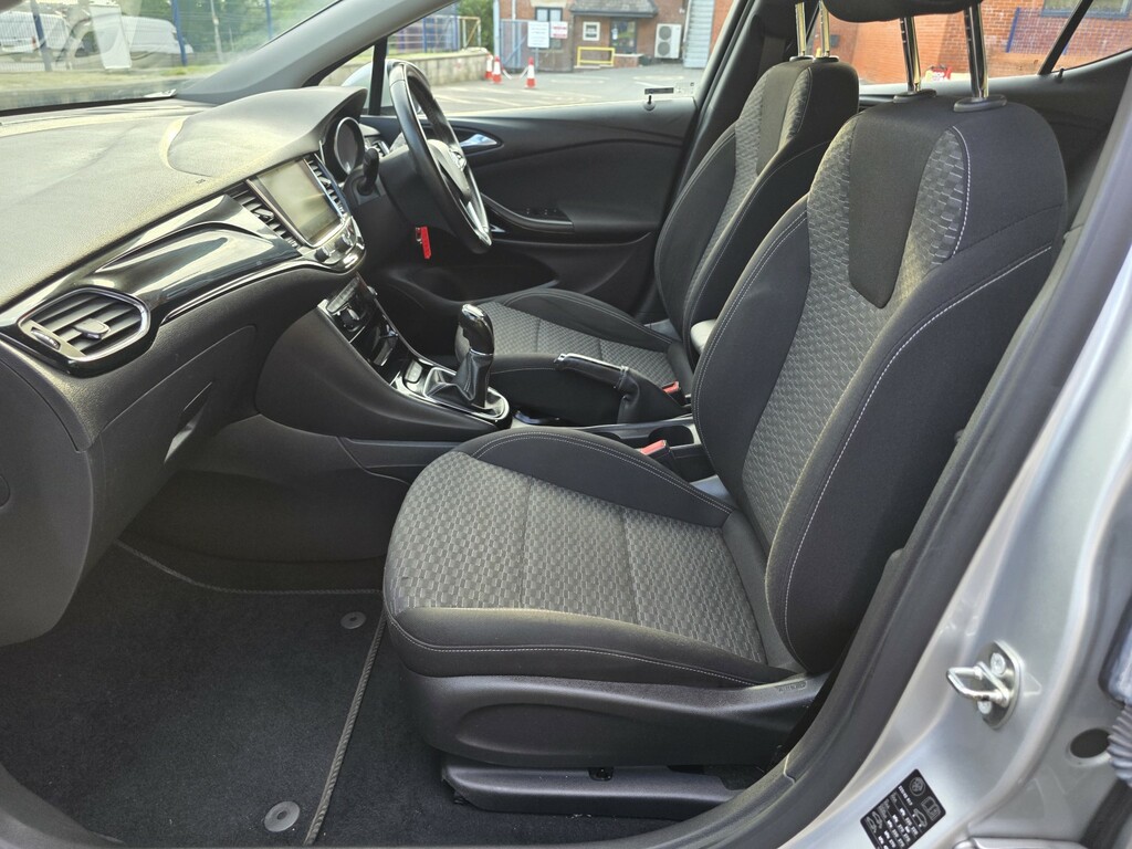 Vauxhall Astra 1.4T 16V 150 Sri Nav Silver #11