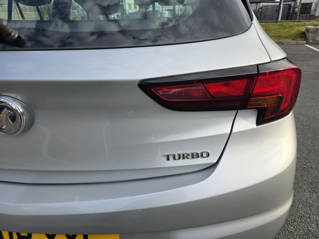 Vauxhall Astra 1.4T 16V 150 Sri Nav Silver #26